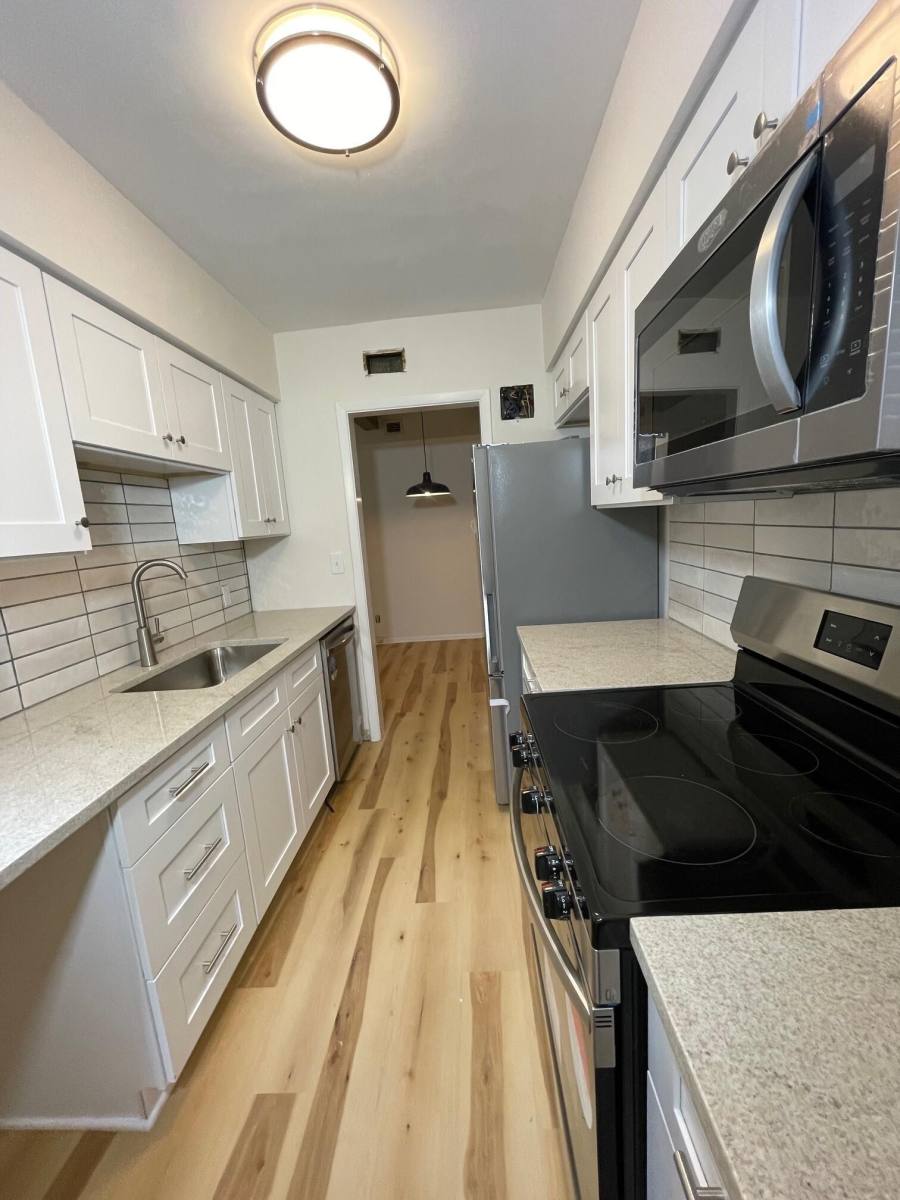 Apartment for rent at 3255 Warrensville Center Rd #103, Beachwood, OH 44122