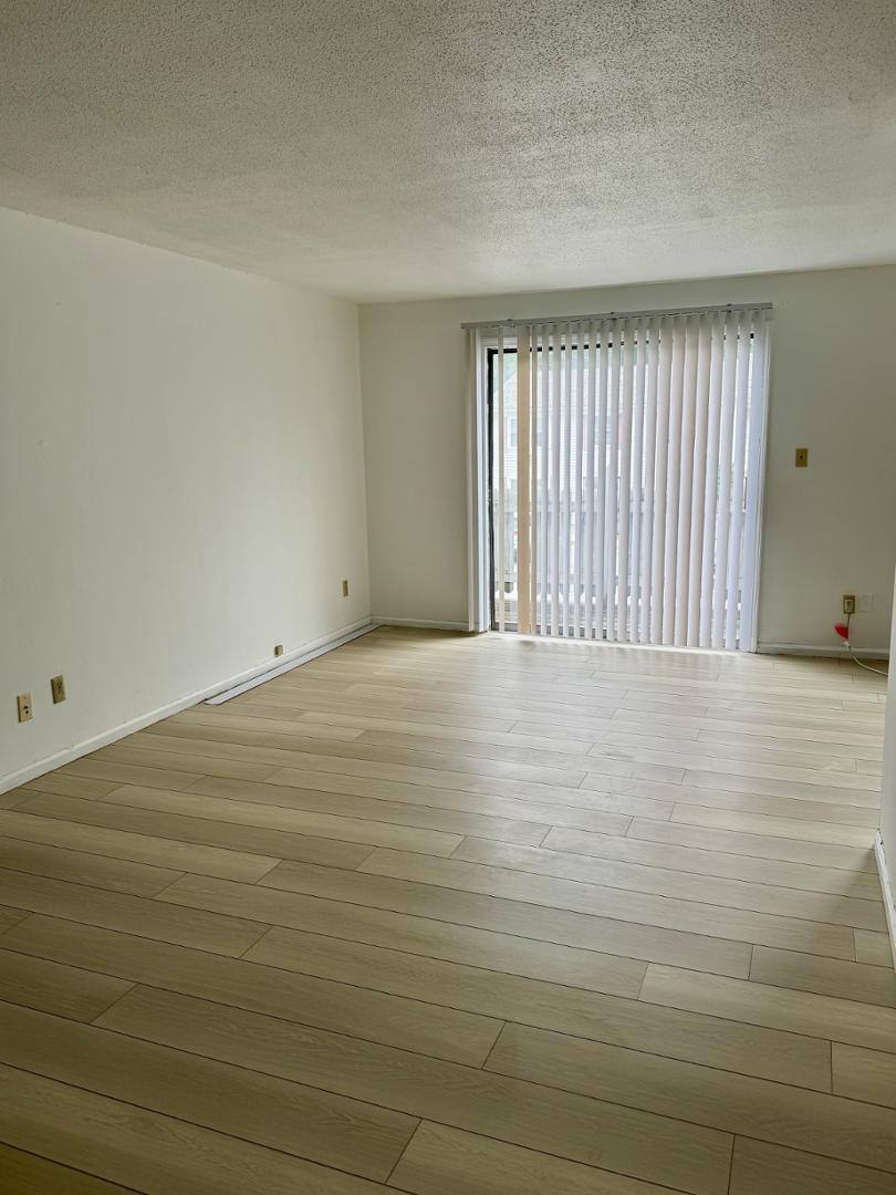 Apartment for rent at Summit Ridge, 5271 Eastwick Dr, Fort Wayne, IN 46815