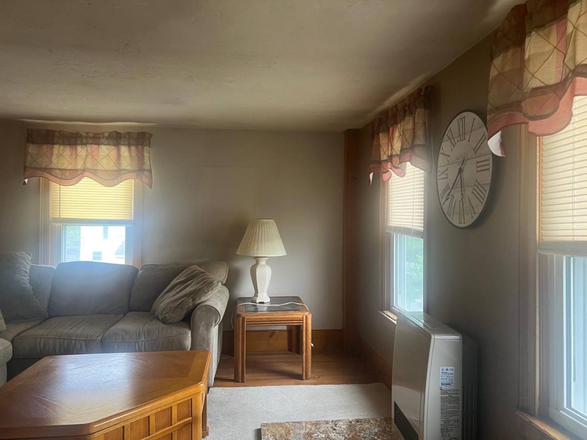 Apartment for rent at 316 S St, Marlborough, MA 01752
