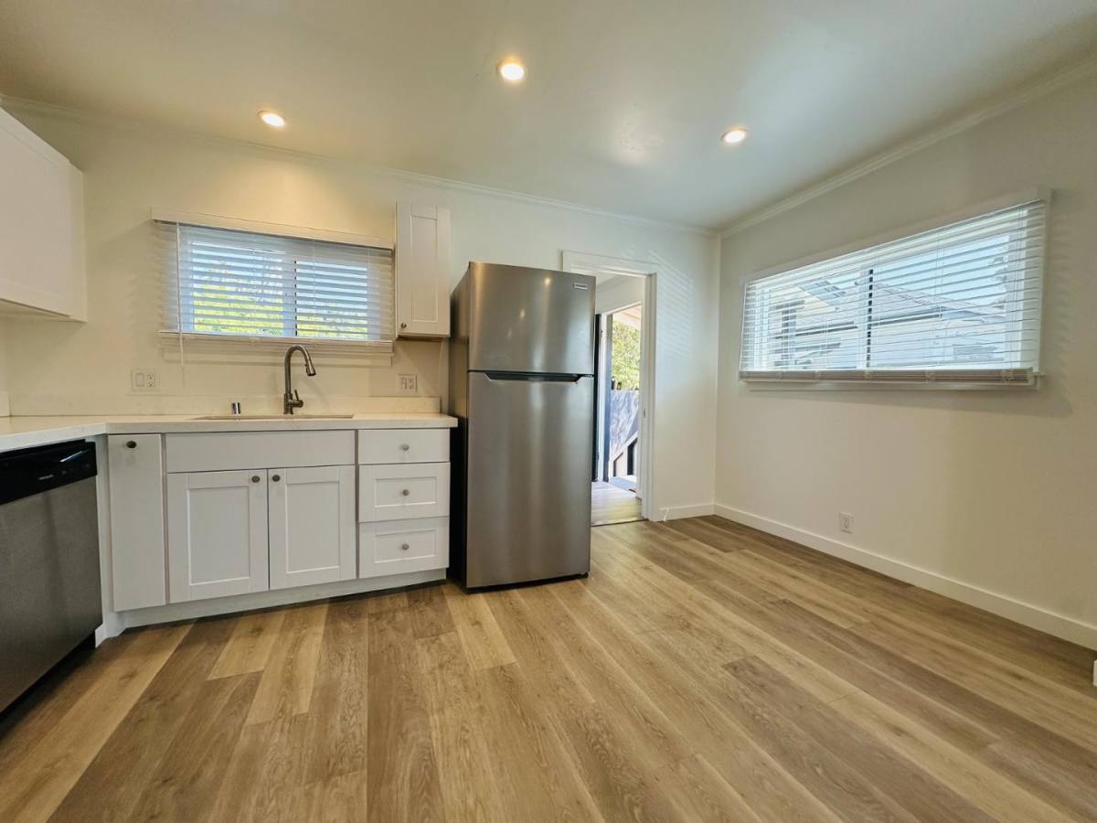 Apartment for rent at 44 - 46 Ocean View #48-C, Santa Barbara, CA 93103