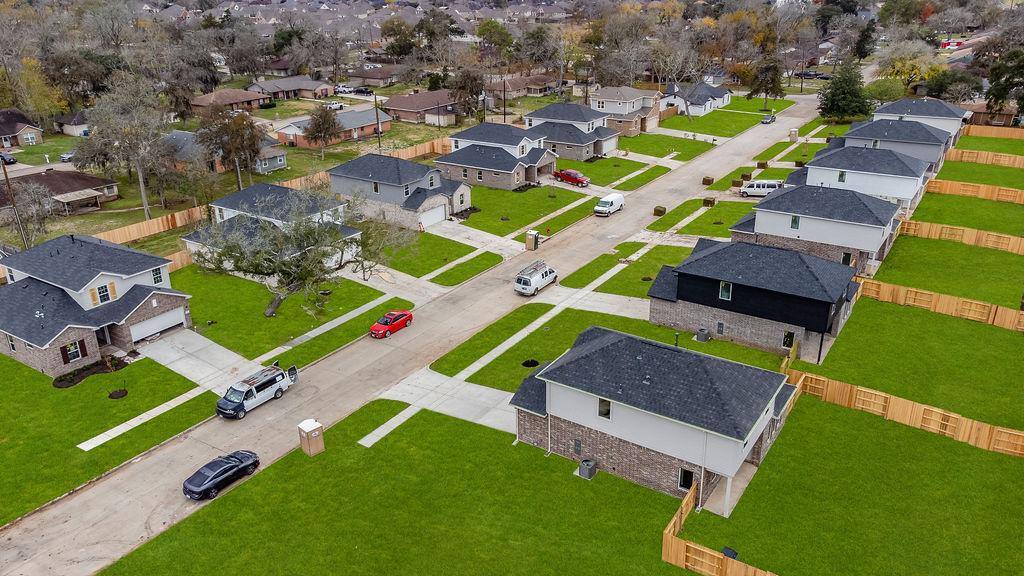 Apartment for rent at Glenwood Bayou, 412 Magnolia Lane, Clute, TX 77531