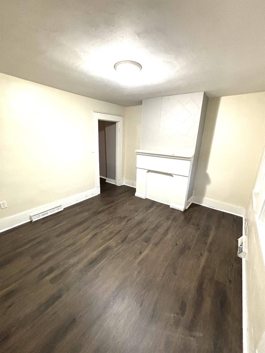 Townhouse for rent at 26 E 1st Ave, Latrobe, PA 15650