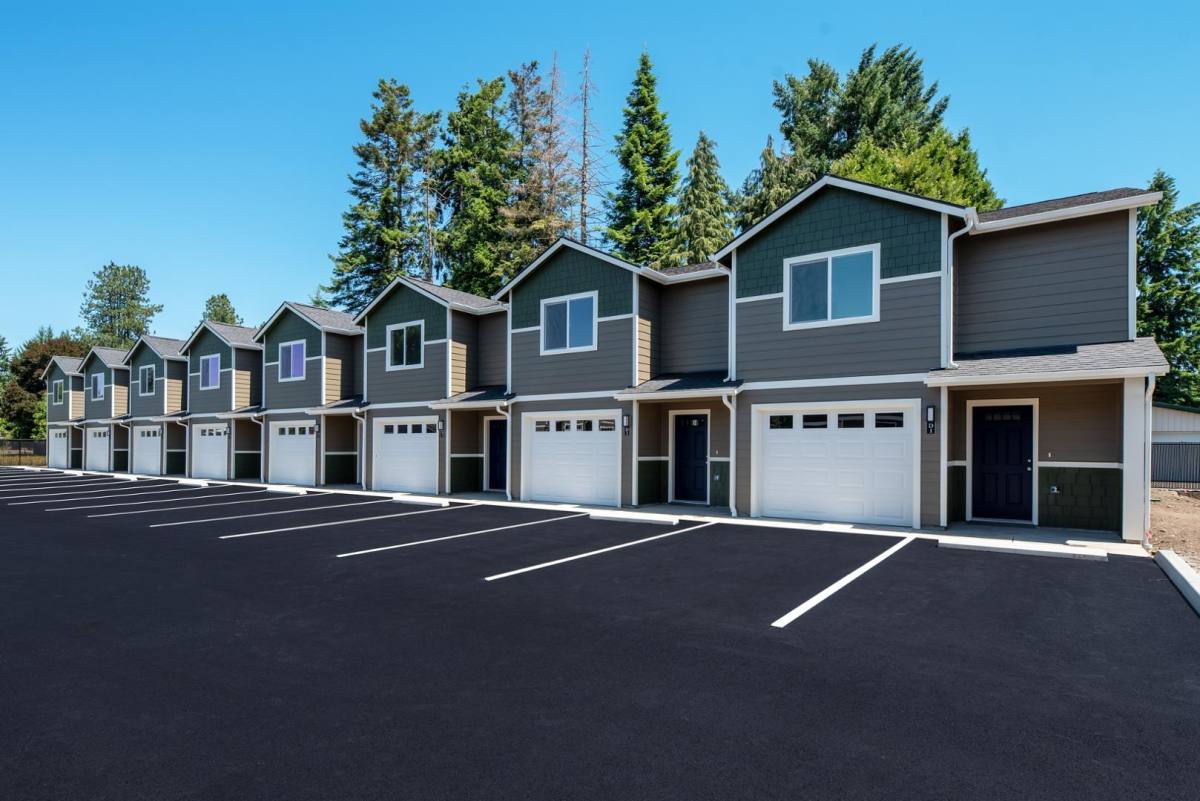 Townhouse for rent at 2711 Niki Lane, Centralia, WA 98531