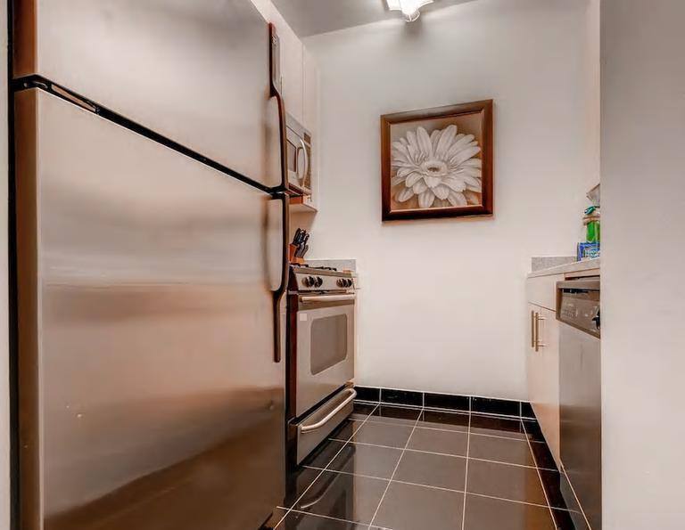 Apartment for rent at 99 Rector St #15D, New York, NY 10006