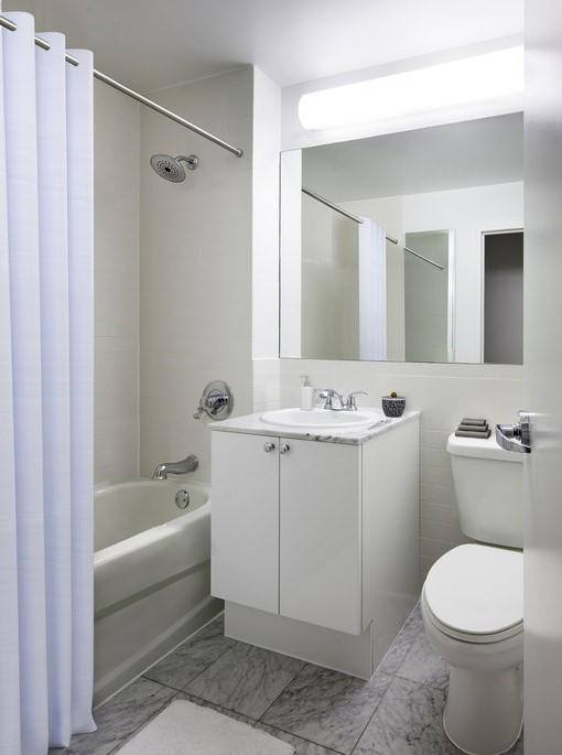 Apartment for rent at 41 Chambers St #1504, New York, NY 10282