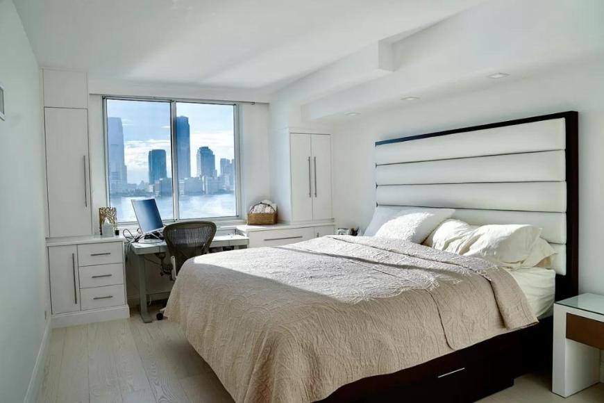Apartment for rent at 377 Rector Place #9C, New York, NY 10280