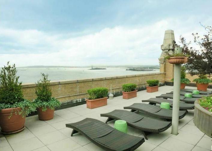 Apartment for rent at 17 Battery Place #2113, New York, NY 10004