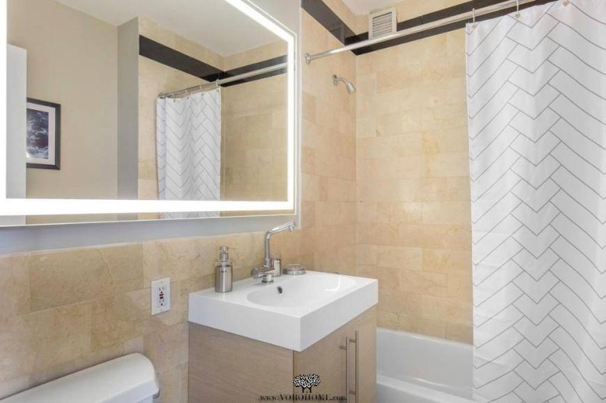 Apartment for rent at 17 Battery Place #2715, New York, NY 10004