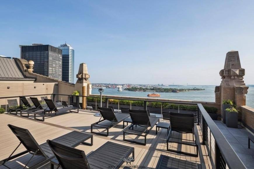 Apartment for rent at 17 Battery Place #2715, New York, NY 10004