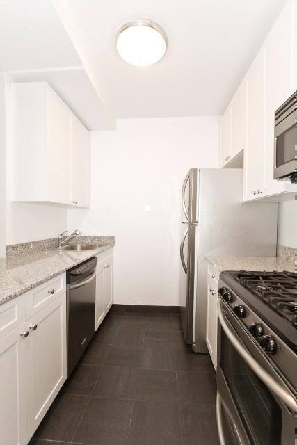 Apartment for rent at 57 Wall St #1207, New York, NY 10005