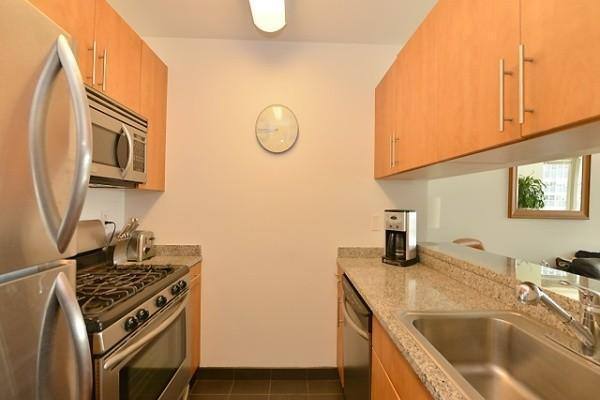 Apartment for rent at 15 Platt St #809, New York, NY 10038