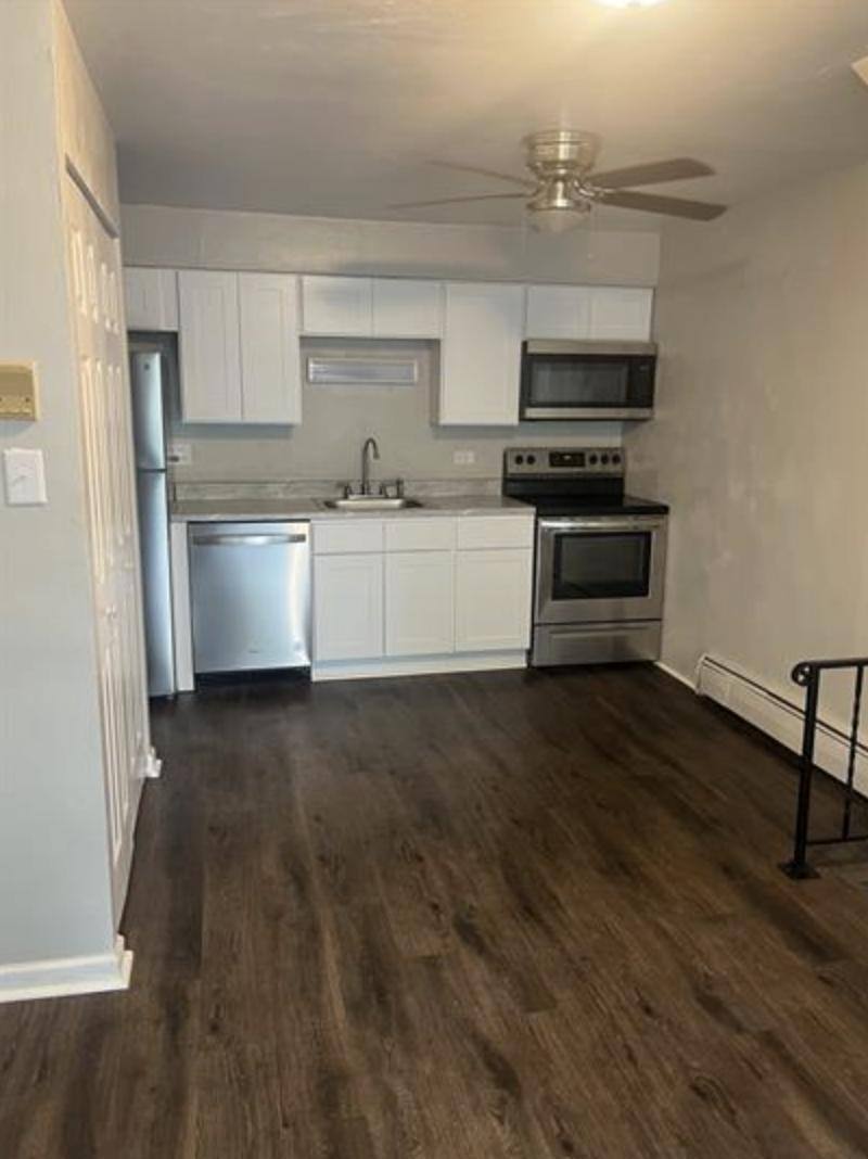 Apartment for rent at 400 Swissvale Avenue, 400 E Swissvale Ave #21, Pittsburgh, PA 15221