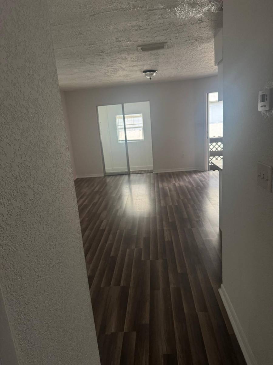 Apartment for rent at Colony Gardens, 111 N Pearl St, Plant City, FL 33563