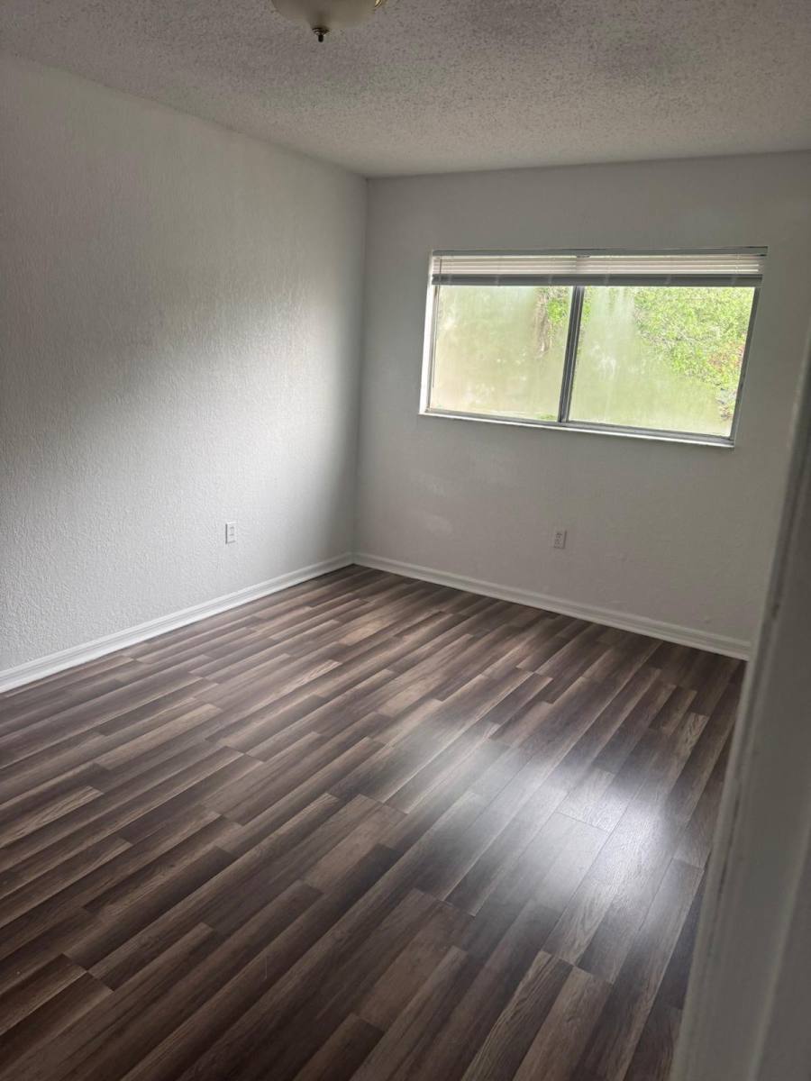 Apartment for rent at Colony Gardens, 111 N Pearl St, Plant City, FL 33563