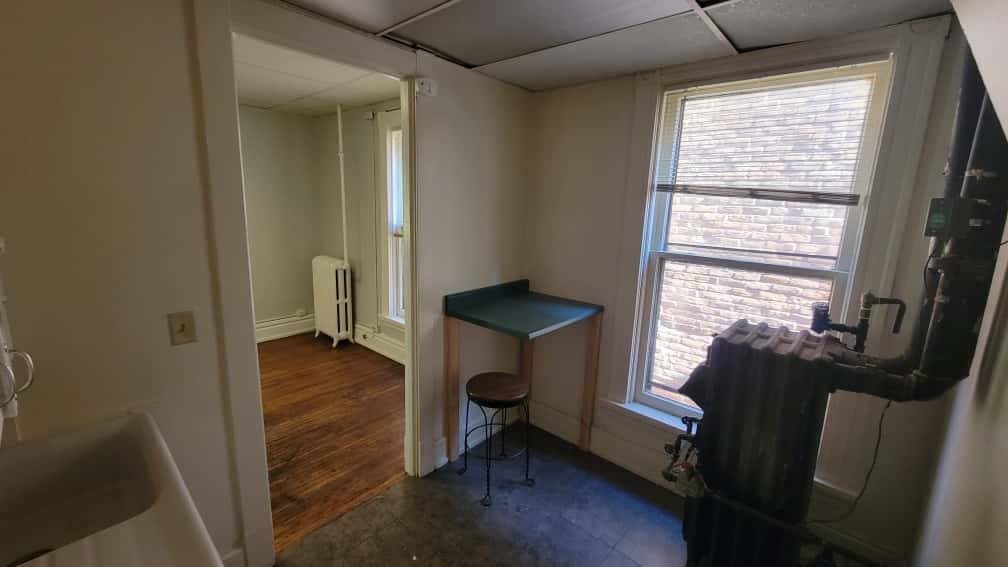 Apartment for rent at 1014 N Superior St #2, Toledo, OH 43604
