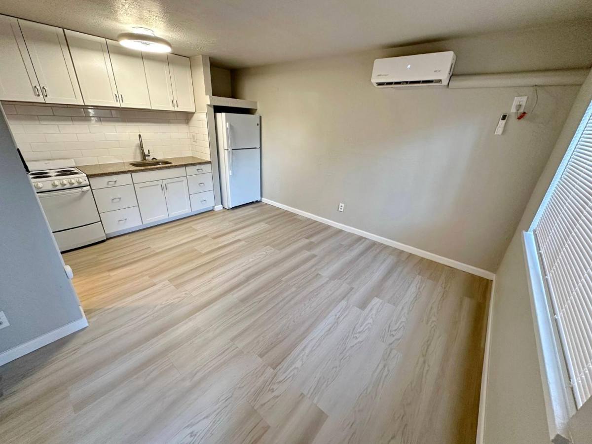Apartment for rent at 2104 Lead Ave SE #3, Albuquerque, NM 87106