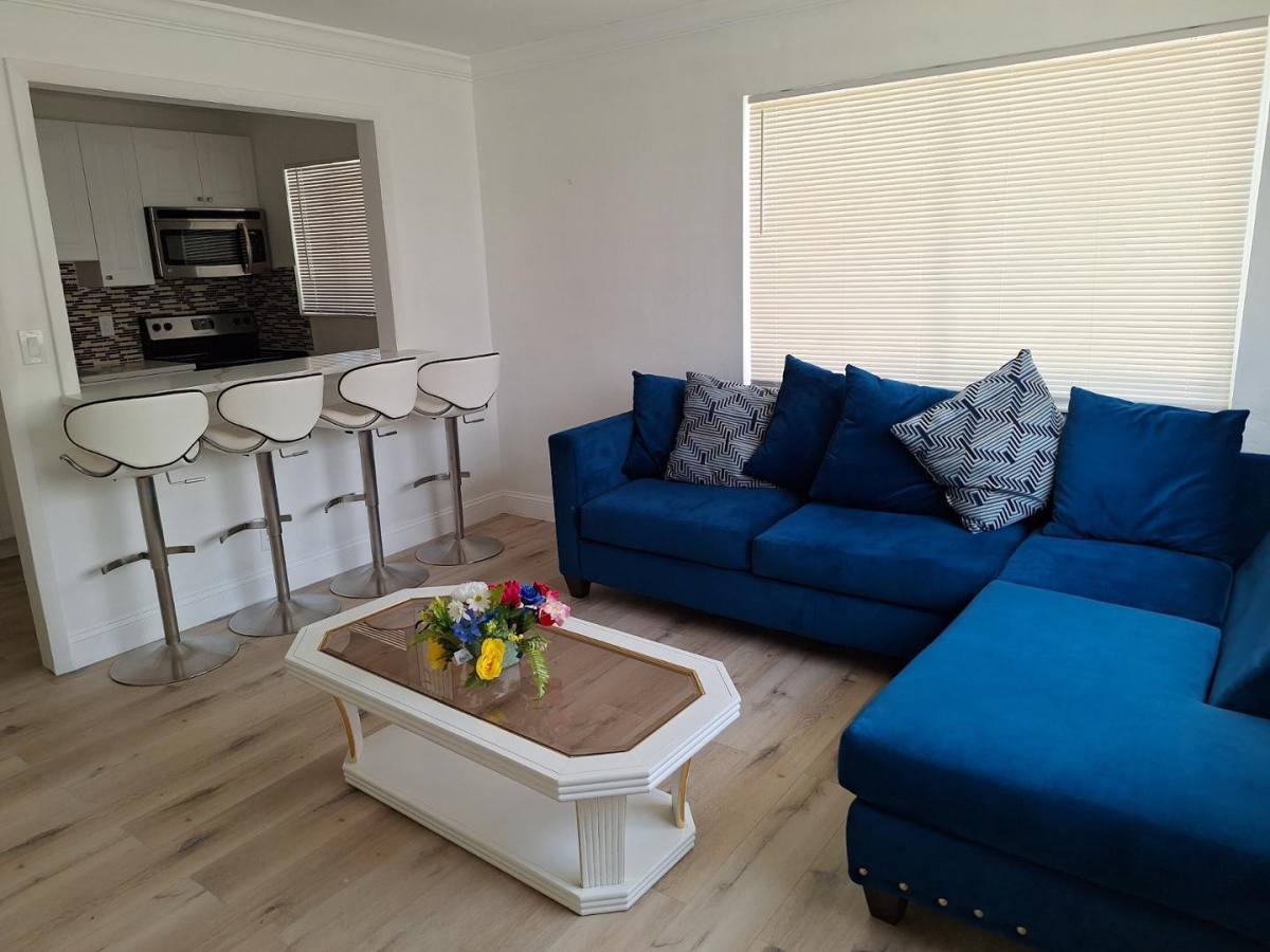 Apartment for rent at 684 NE 37th St #3, Fort Lauderdale, FL 33334