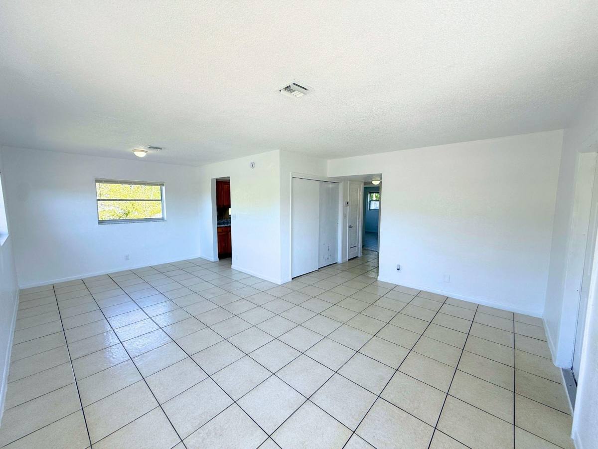 Apartment for rent at 432 NW 42nd St #4, Fort Lauderdale, FL 33309