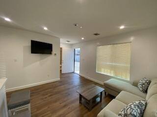 Apartment for rent at 9230 Firth Blvd, Los Angeles, CA 90002