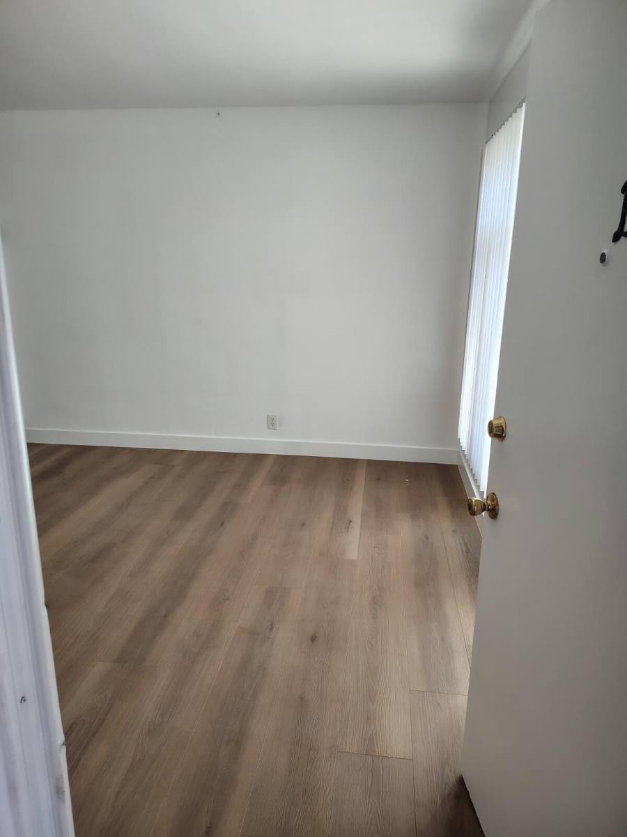Apartment for rent at 15531 Victory Blvd #B, Van Nuys, CA 91406