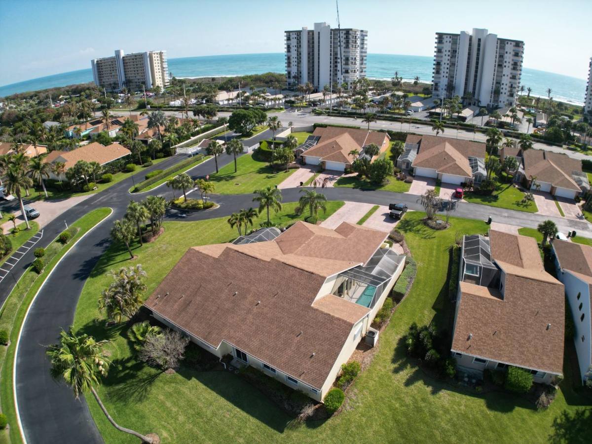 Apartment for rent at Sands Lakeview, 204 River Walk #1, Fort Pierce, FL 34949