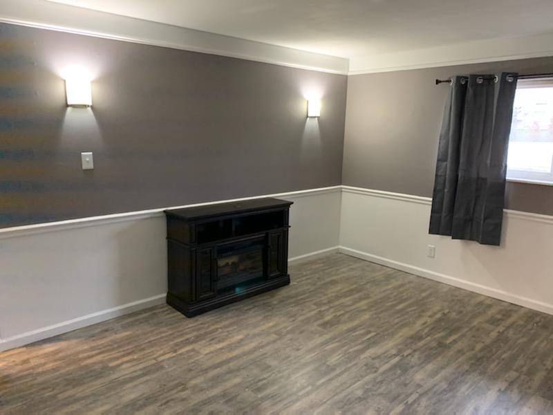 Apartment for rent at 2009 Broadway, Highland, IL 62249