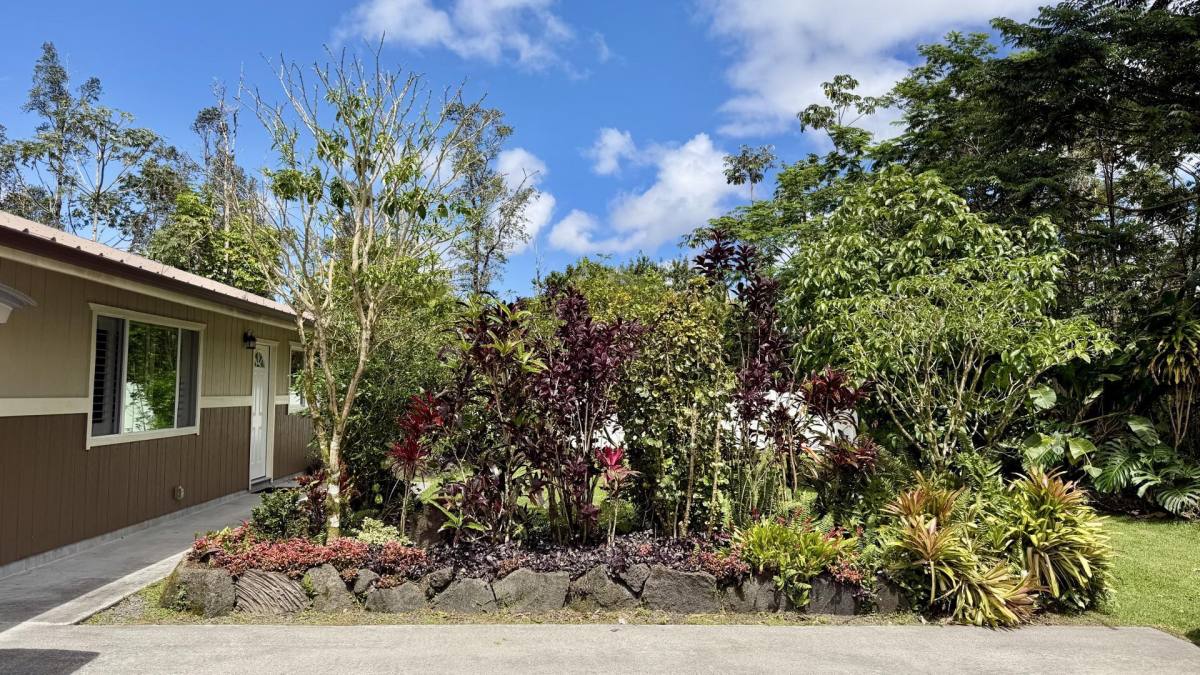 House for rent at 16-2063 Pearl Dr, Pahoa, HI 96778