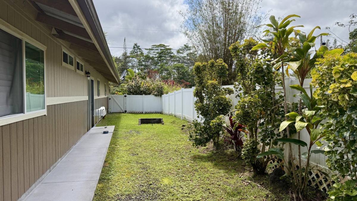 House for rent at 16-2063 Pearl Dr, Pahoa, HI 96778