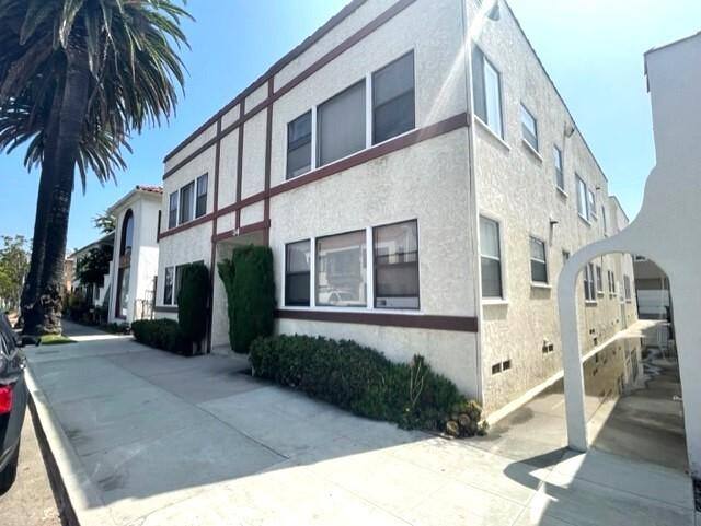 Apartment for rent at 34 Granada Ave #34-11, Long Beach, CA 90803
