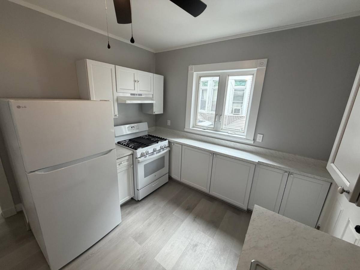Apartment for rent at 475 Cottage St #1, New Bedford, MA 02740