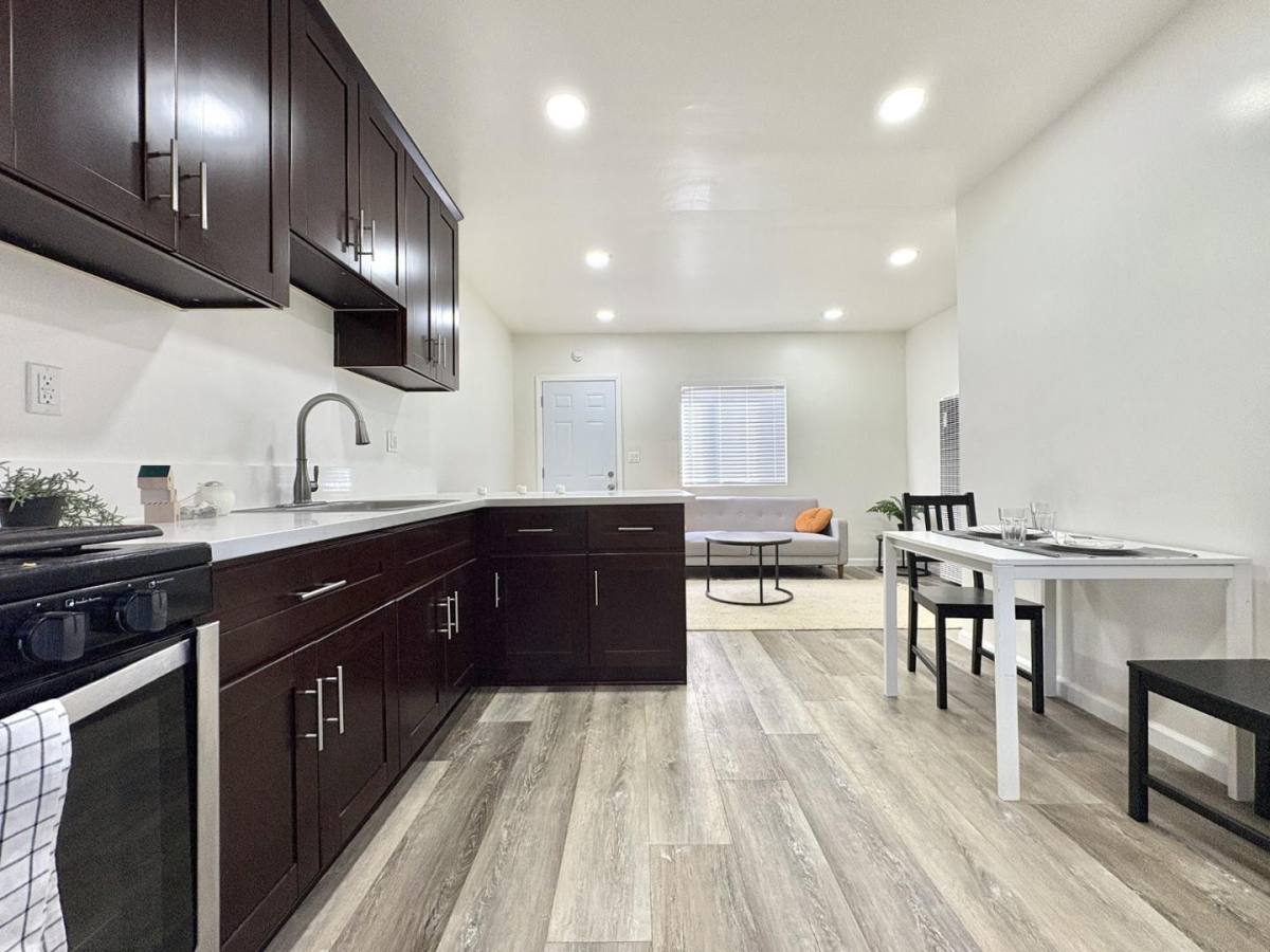 Apartment for rent at 1770 Gaviota Ave #17, Long Beach, CA 90813