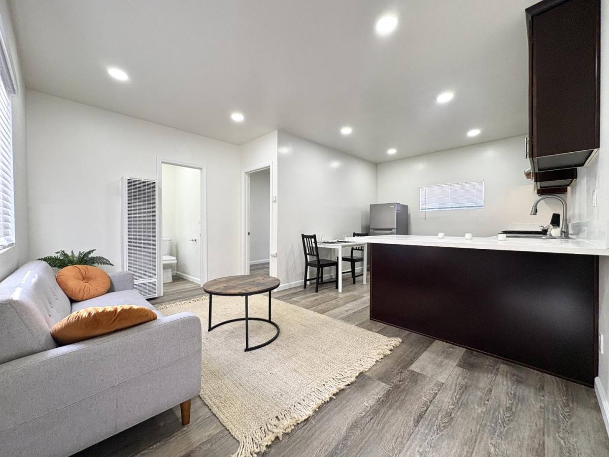 Apartment for rent at 1770 Gaviota Ave #17, Long Beach, CA 90813