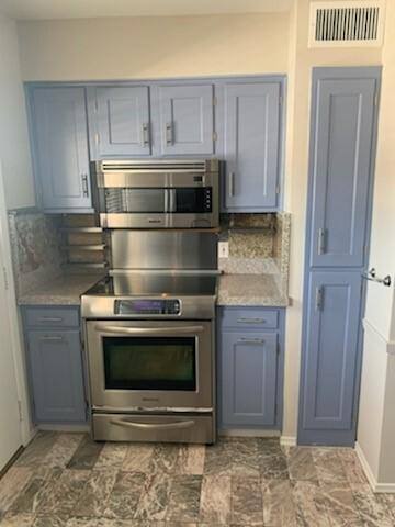 Townhouse for rent at Les Chateaux Condominiums, 3016 Mahanna Springs Dr #D, Dallas, TX 75235