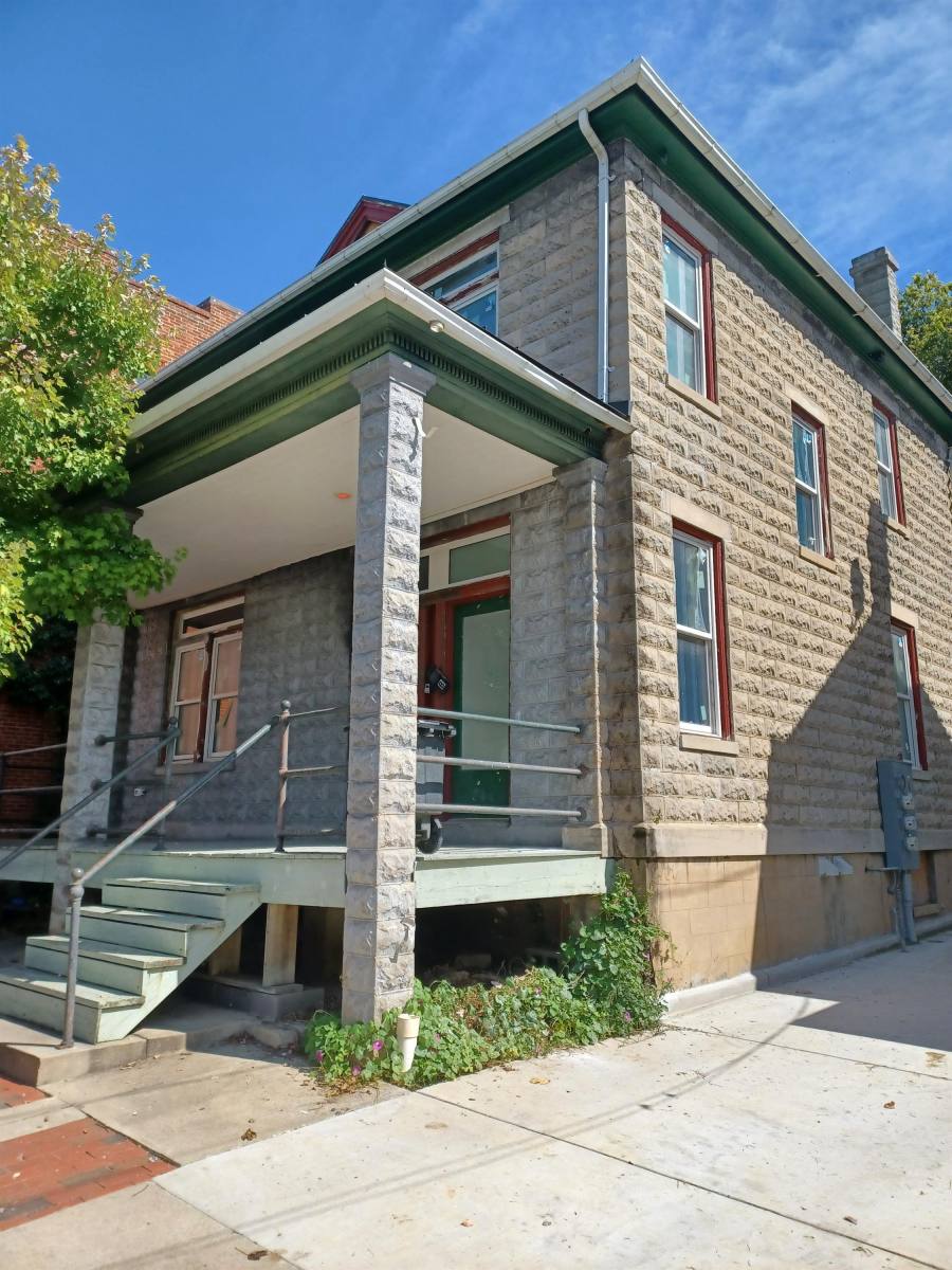 Apartment for rent at 320 N Kent St #B, Winchester, VA 22601