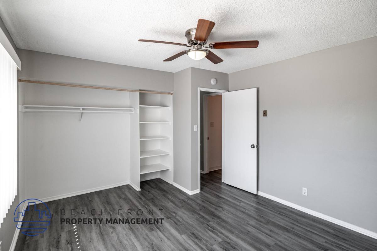 Apartment for rent at 316 Gladys Ave, Long Beach, CA 90814