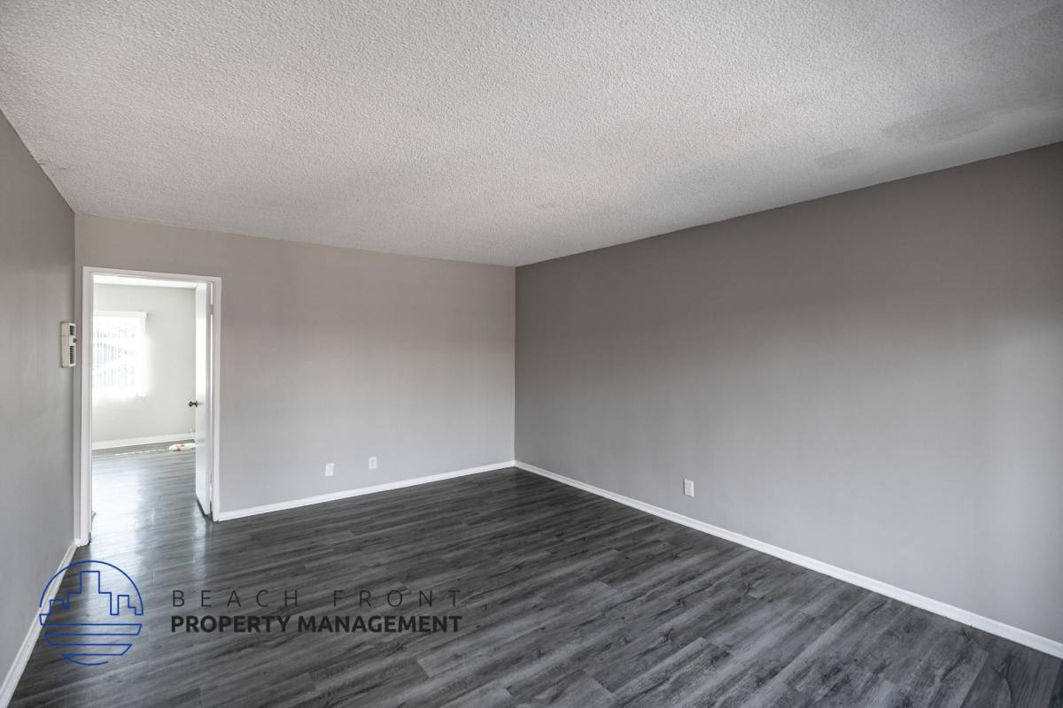 Apartment for rent at 316 Gladys Ave, Long Beach, CA 90814