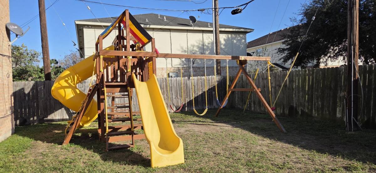 Apartment for rent at North Ridge, 2710 Los Amigos Dr, Harlingen, TX 78550