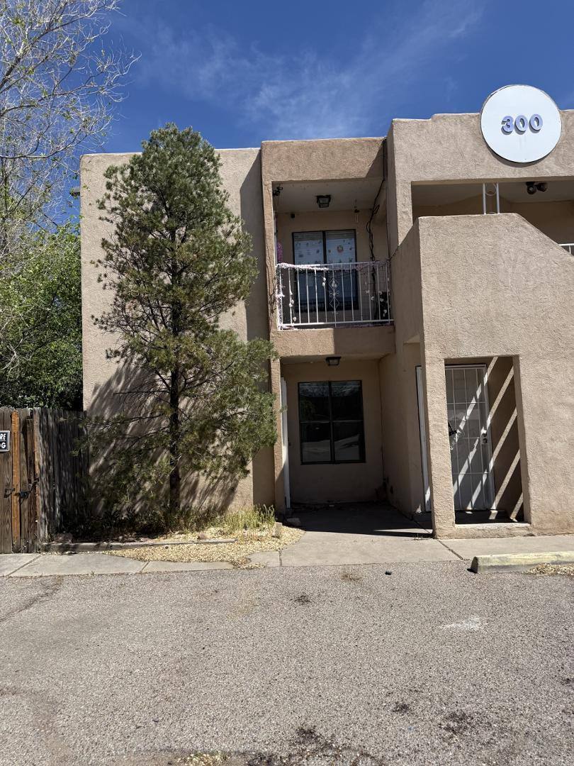 House for rent at Dorado Skies, 300 Whispering Sands Court SE #A, Albuquerque, NM 87123