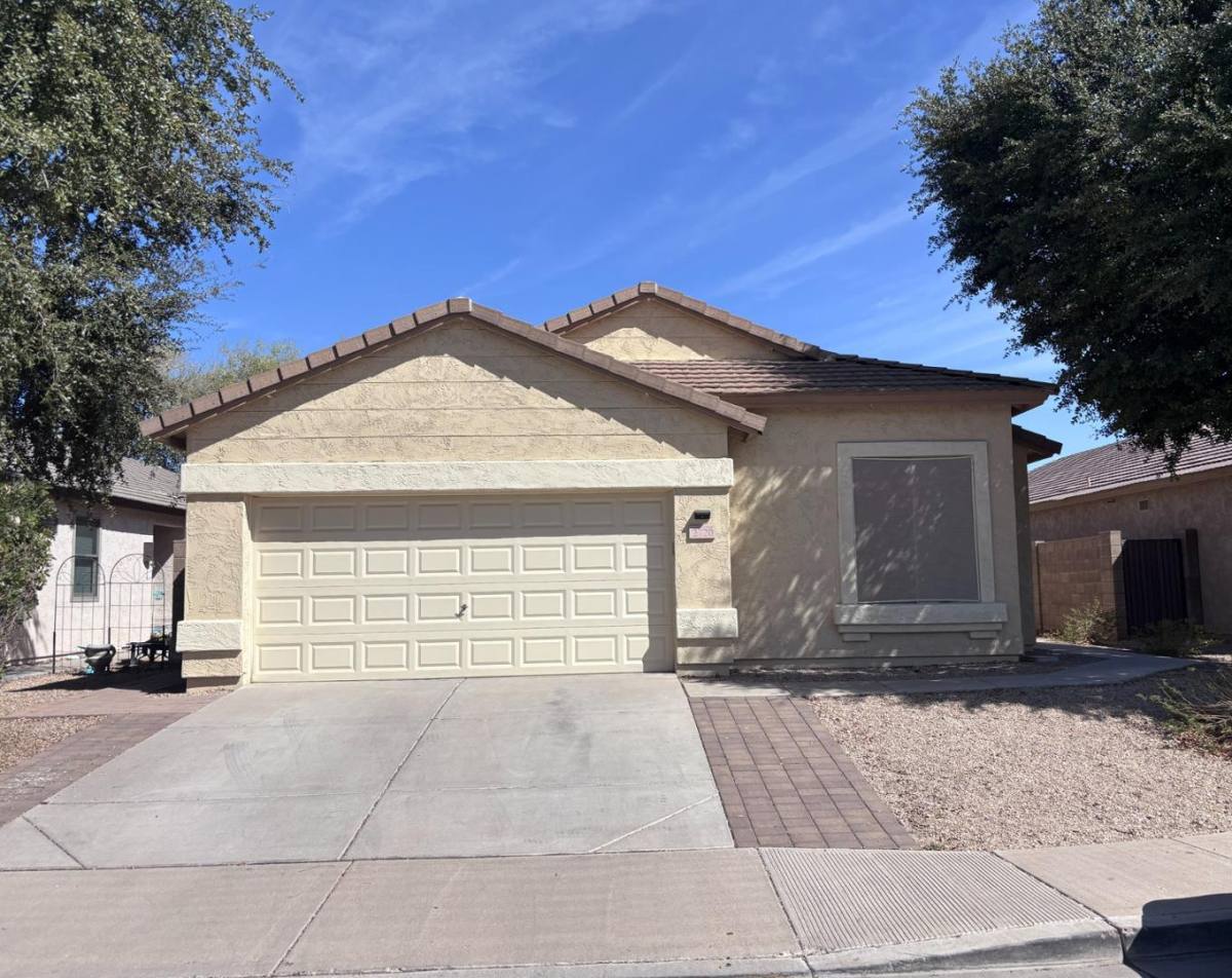 House for rent at 2720 E Hulet Dr, Chandler, AZ 85225
