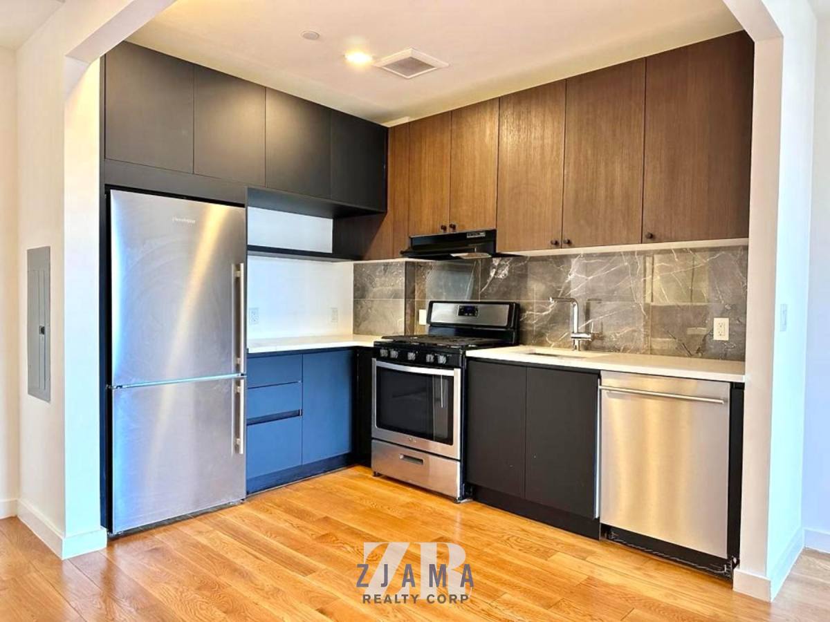 Apartment for rent at 25 E 19th St #PHC, Brooklyn, NY 11226