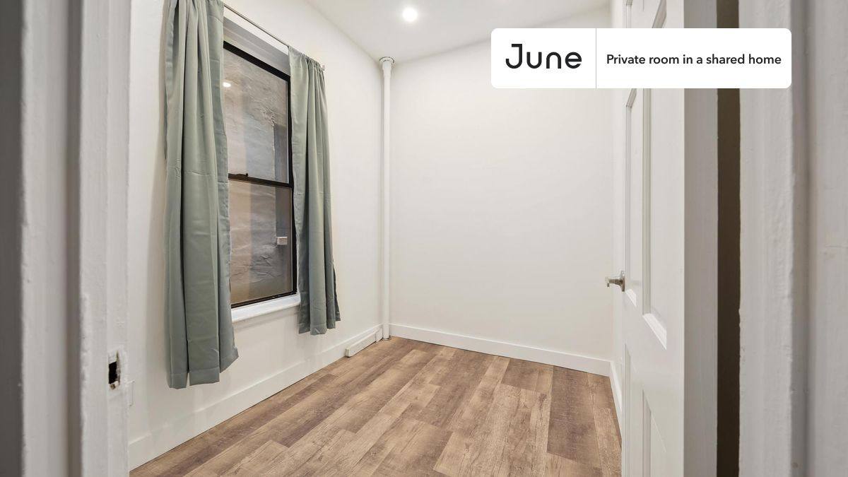 Apartment for rent at 611 E 11th St #A, New York, NY 10009