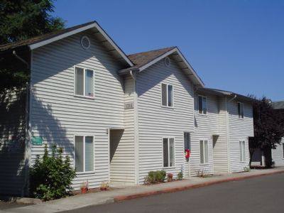 Townhouse for rent at Mountainvale Village, 5817 Aster St #3, Springfield, OR 97478