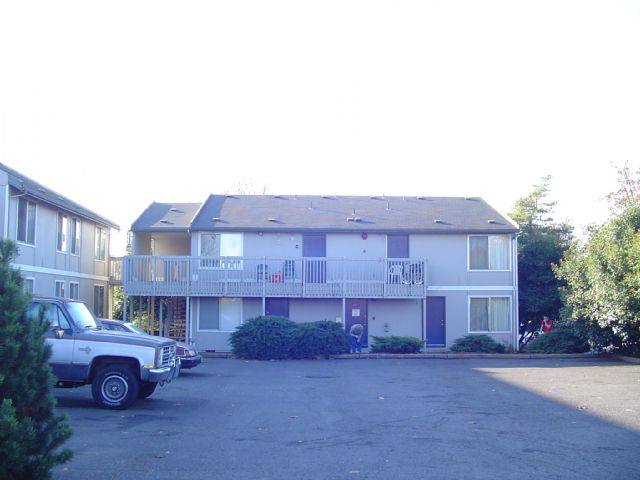 Apartment for rent at 188 W Pioneer Parkway #10, Springfield, OR 97477