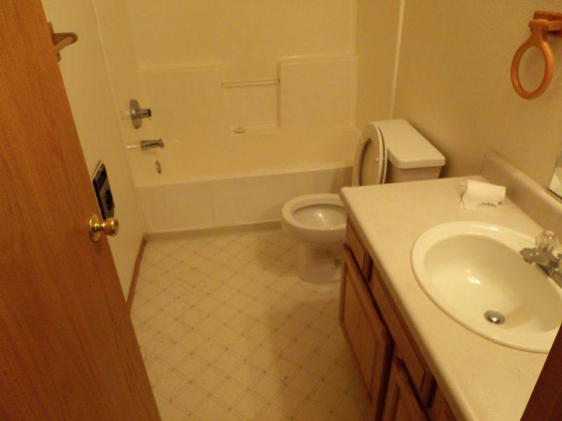 Apartment for rent at 2420 Pheasant Blvd #10, Springfield, OR 97477