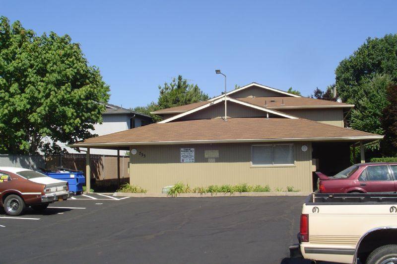 Apartment for rent at Kelly Butte, 711 Mill St #7, Springfield, OR 97477