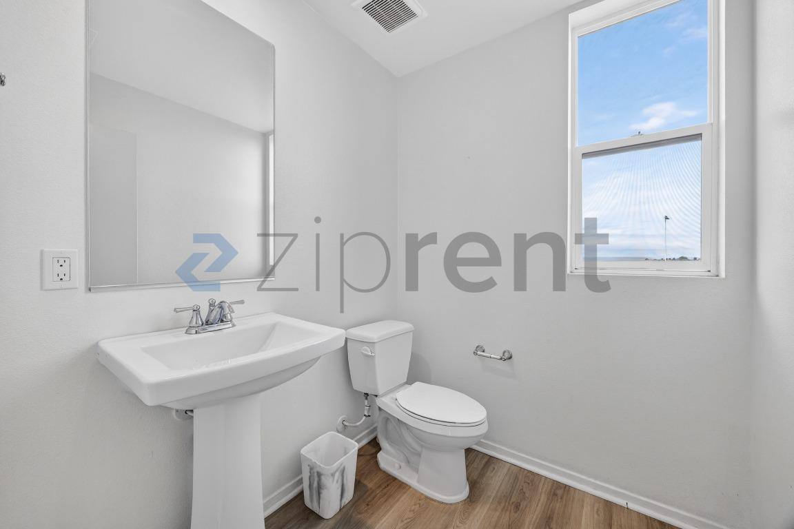 Townhouse for rent at 5252 Beachfront Cove St #198, San Diego, CA 92154