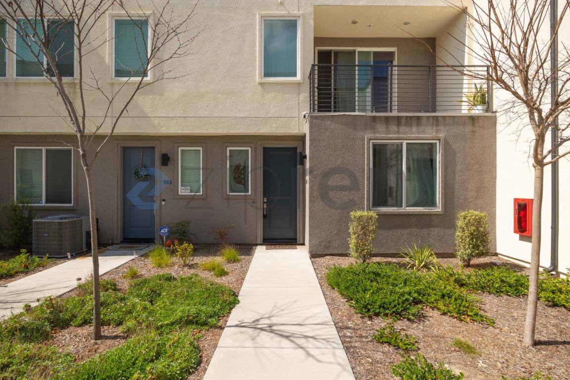 Townhouse for rent at 5252 Beachfront Cove St #198, San Diego, CA 92154
