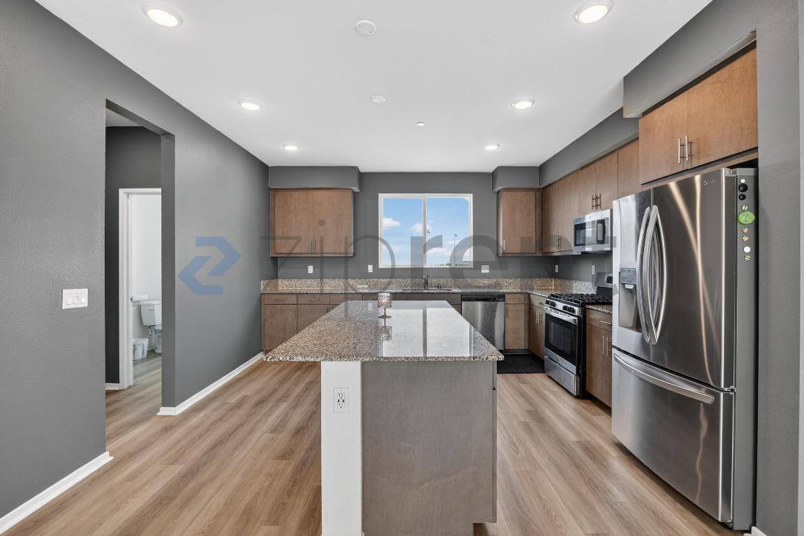 Townhouse for rent at 5252 Beachfront Cove St #198, San Diego, CA 92154