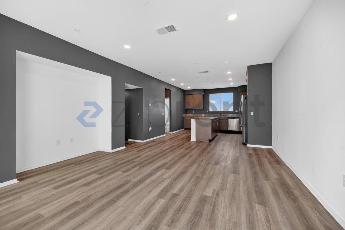 Townhouse for rent at 5252 Beachfront Cove St #198, San Diego, CA 92154