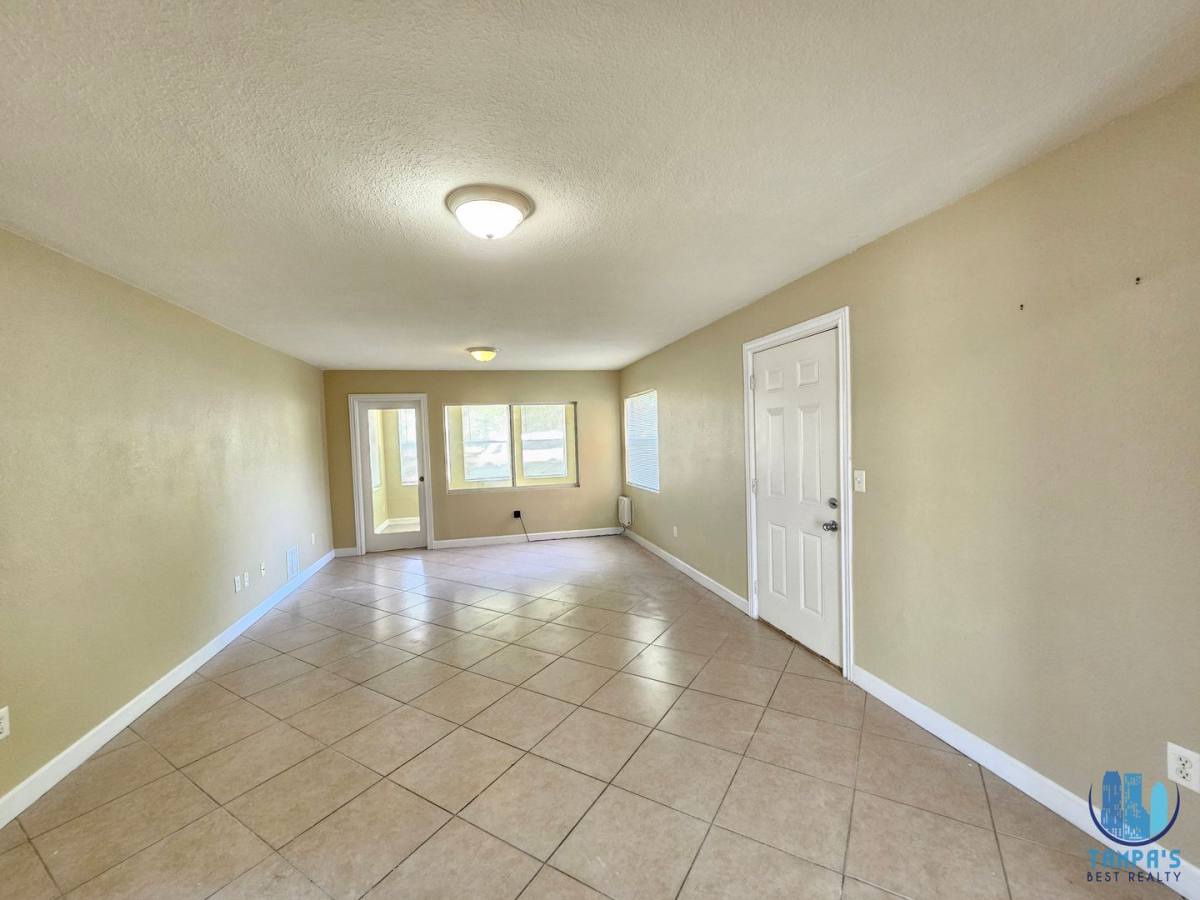 Apartment for rent at 1365 Drew St, Clearwater, FL 33755